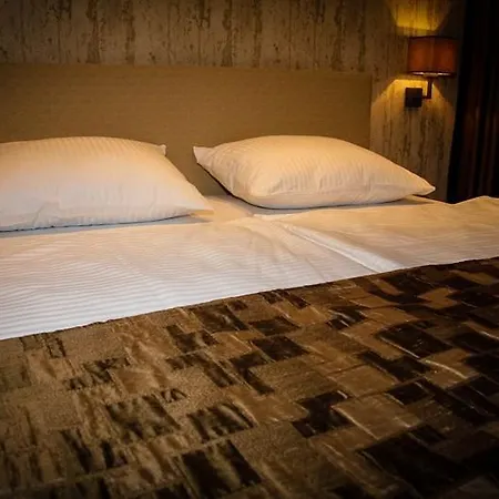 Palazzo 3*
