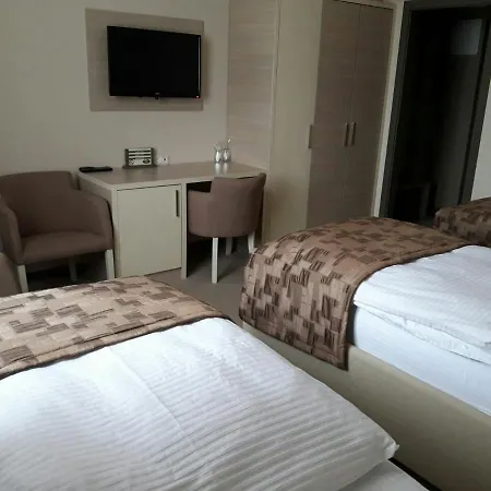 Palazzo 3*